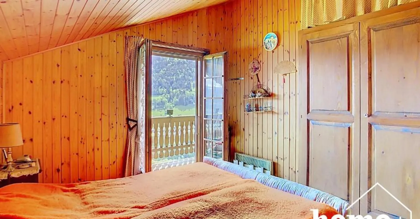 Chalet with character and view - Photo 8 of 10