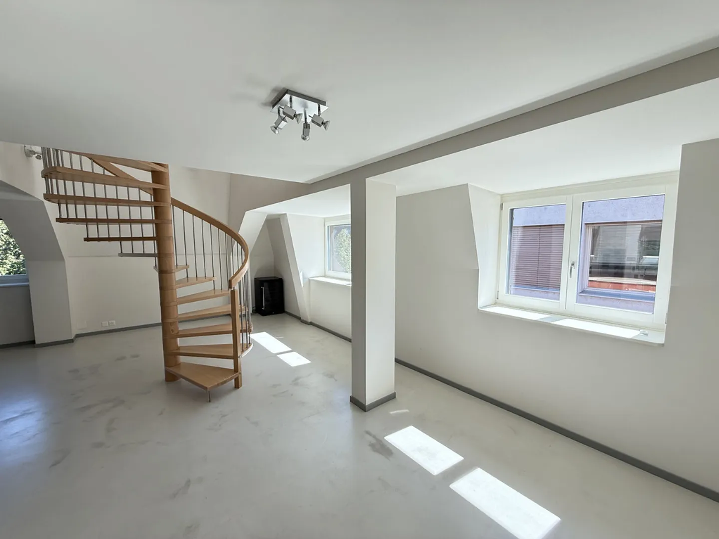 Magnifico duplex ristrutturato - 3 mesi di affitto netto offerti - Foto 2 di 11