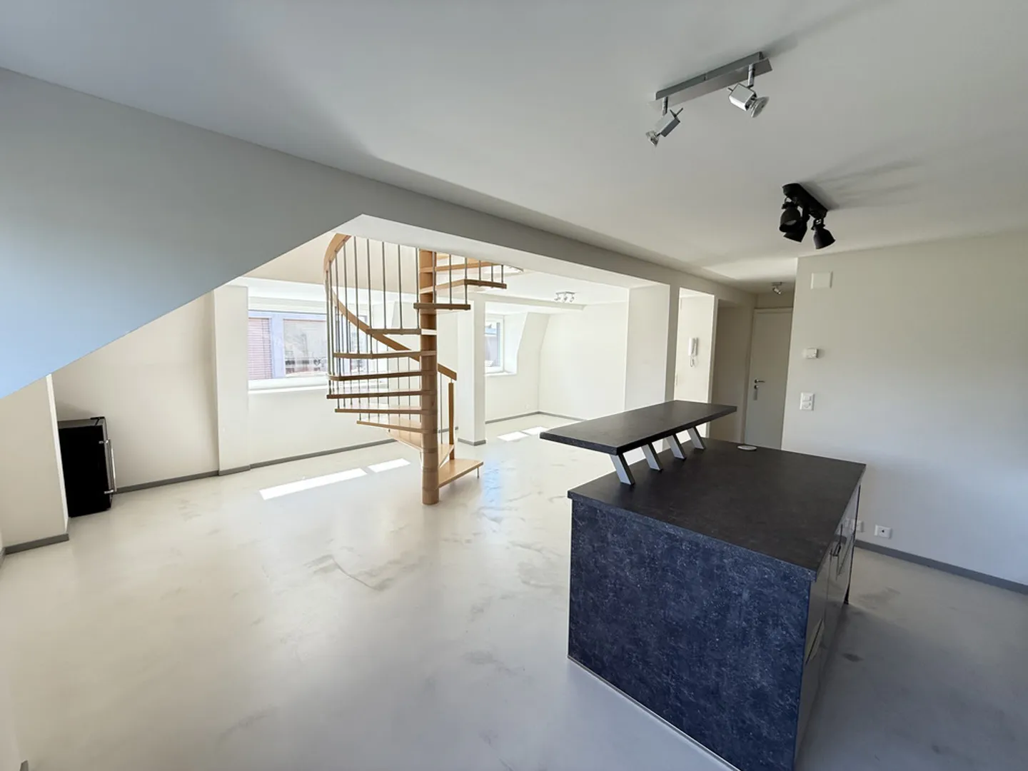 Magnifico duplex ristrutturato - 3 mesi di affitto netto offerti - Foto 4 di 11