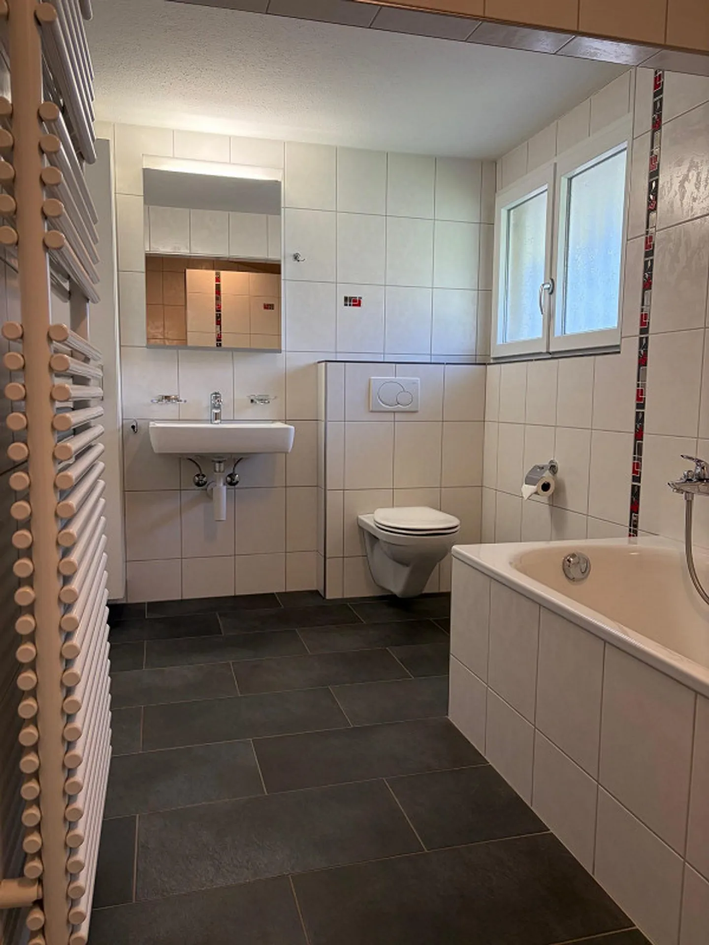 Maison individuelle avec double garage - Photo 9 sur 12