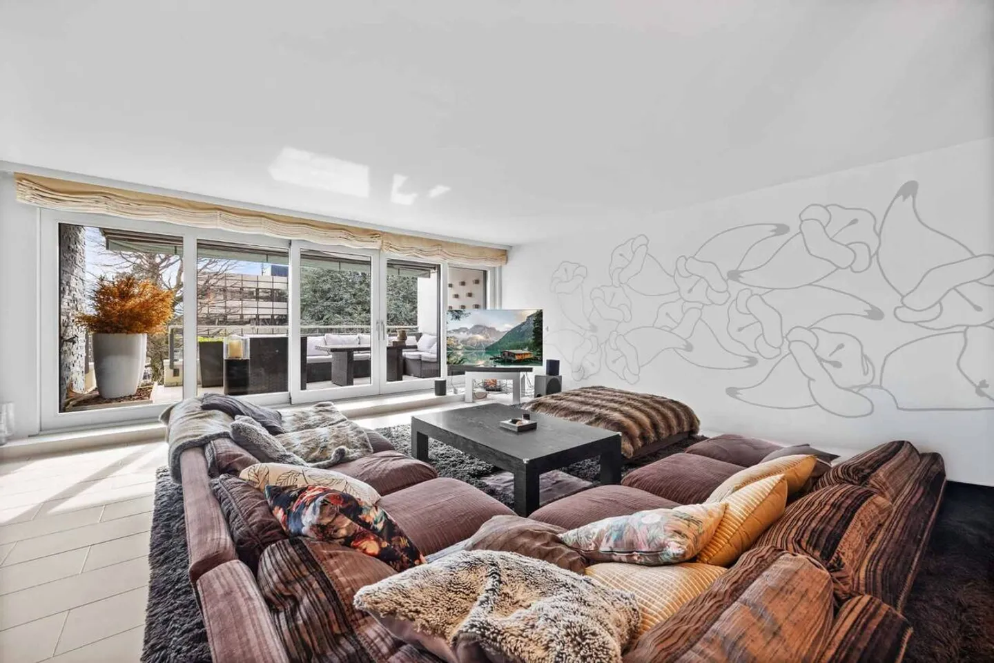 Zeitgenössisches Duplex mit 4,5 Zimmern, Balkon und Garten - Foto 2 von 12