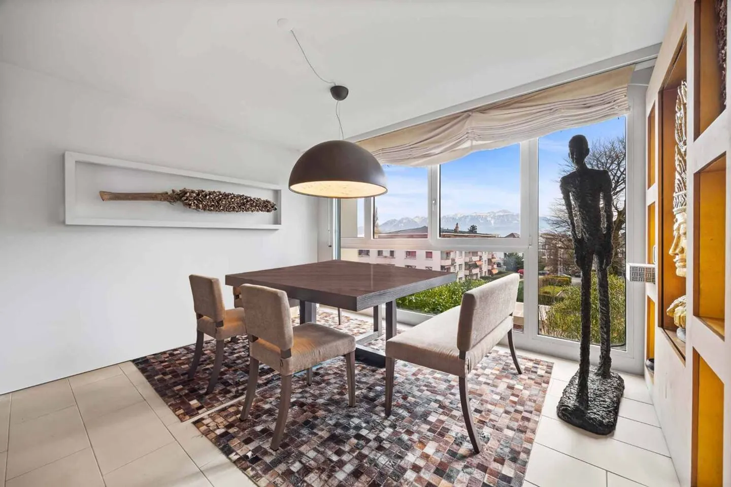 Zeitgenössisches Duplex mit 4,5 Zimmern, Balkon und Garten - Foto 5 von 12