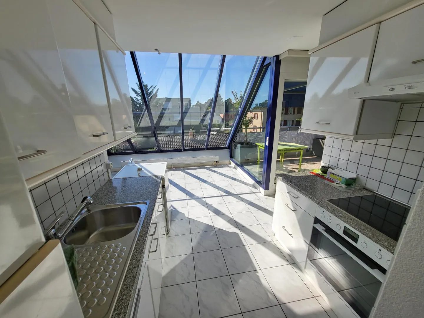 Charming Apartment with Terraces - Photo 2 of 8