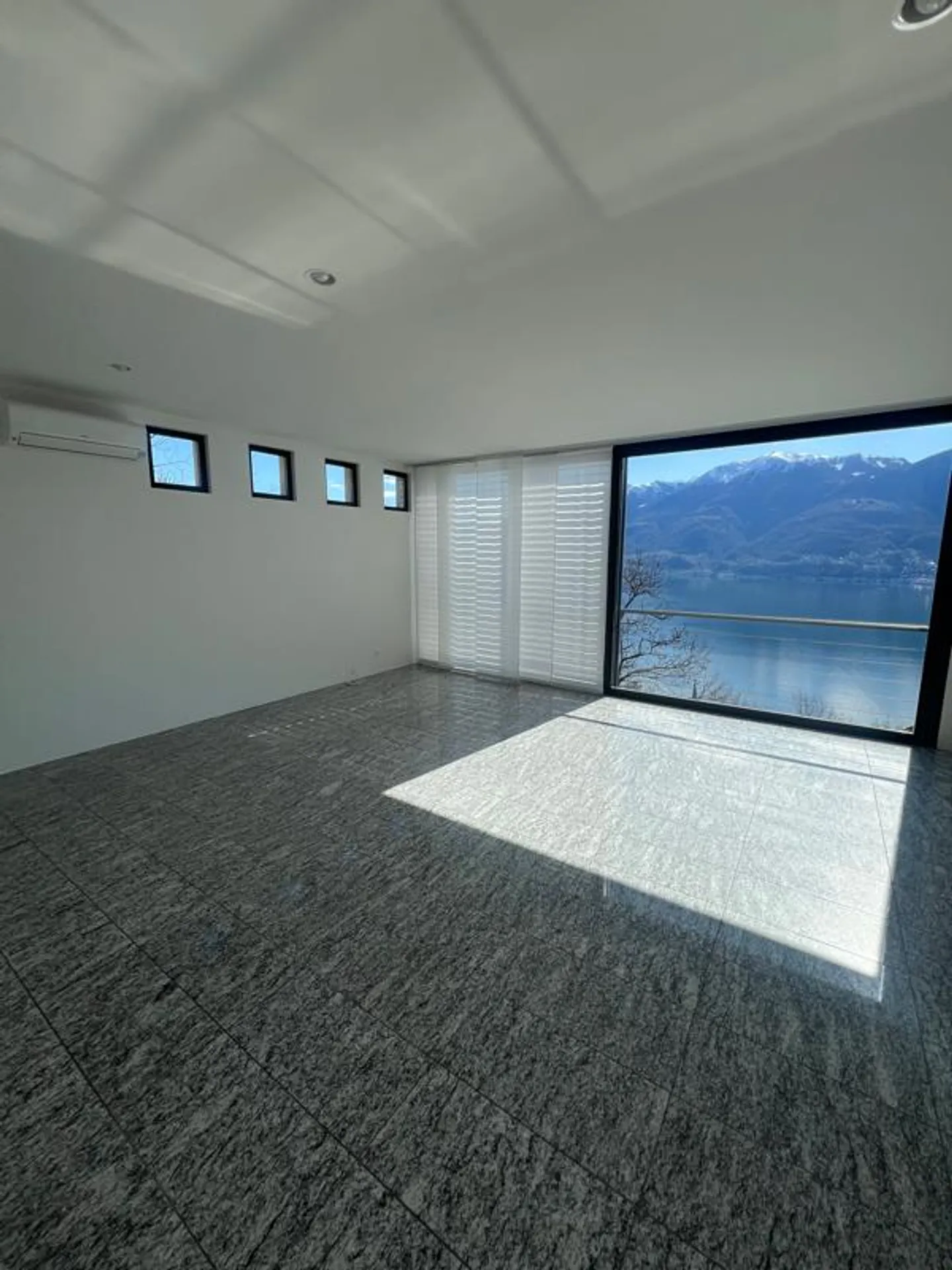 Villa a Ronco s/Ascona con vista lago anche come seconda residenza - Foto 5 di 10