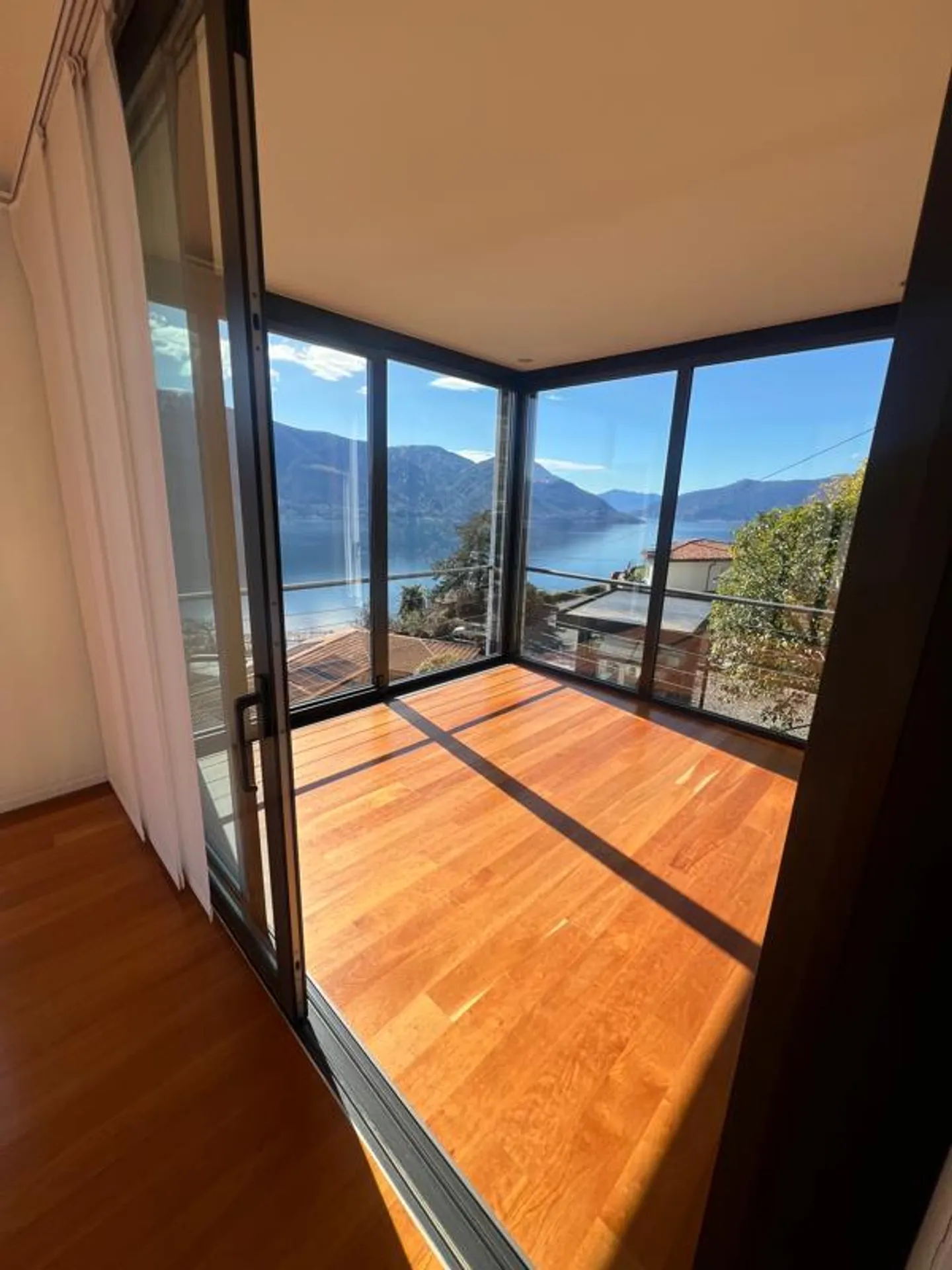 Villa a Ronco s/Ascona con vista lago anche come seconda residenza - Foto 10 di 10