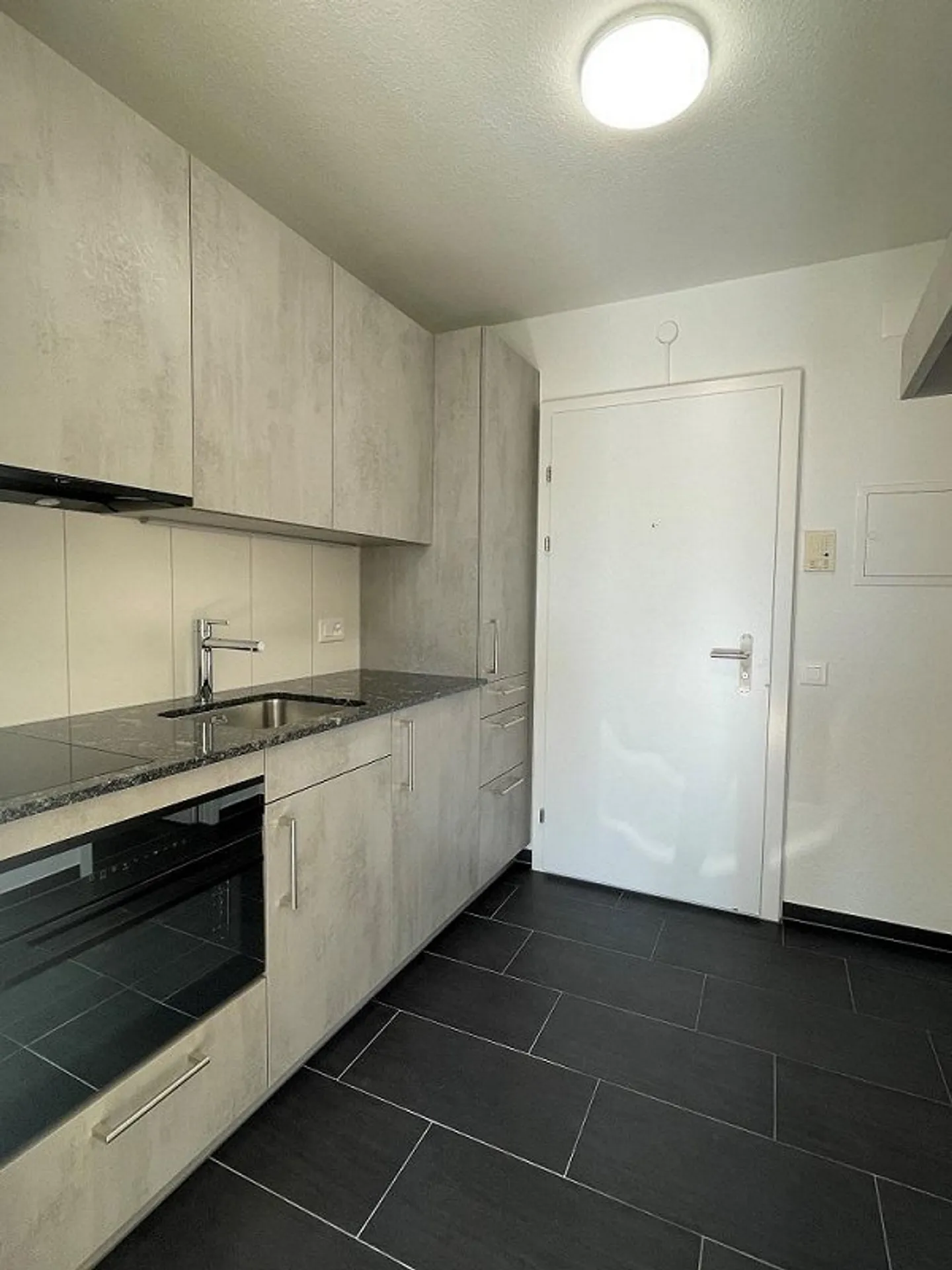 Appartement 1 chambre à Lyss - Photo 2 sur 5