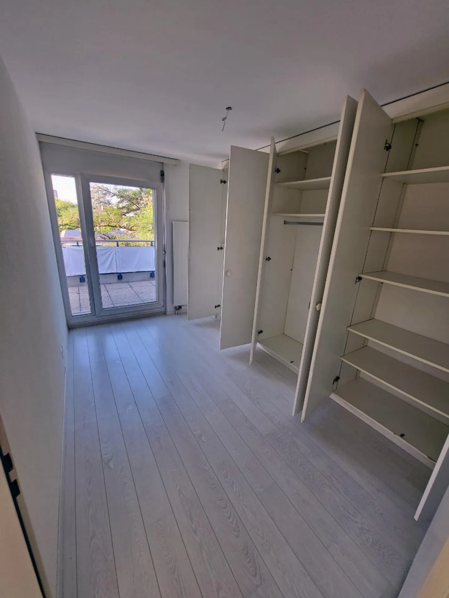 Charming Apartment with Terraces - Photo 6 of 8