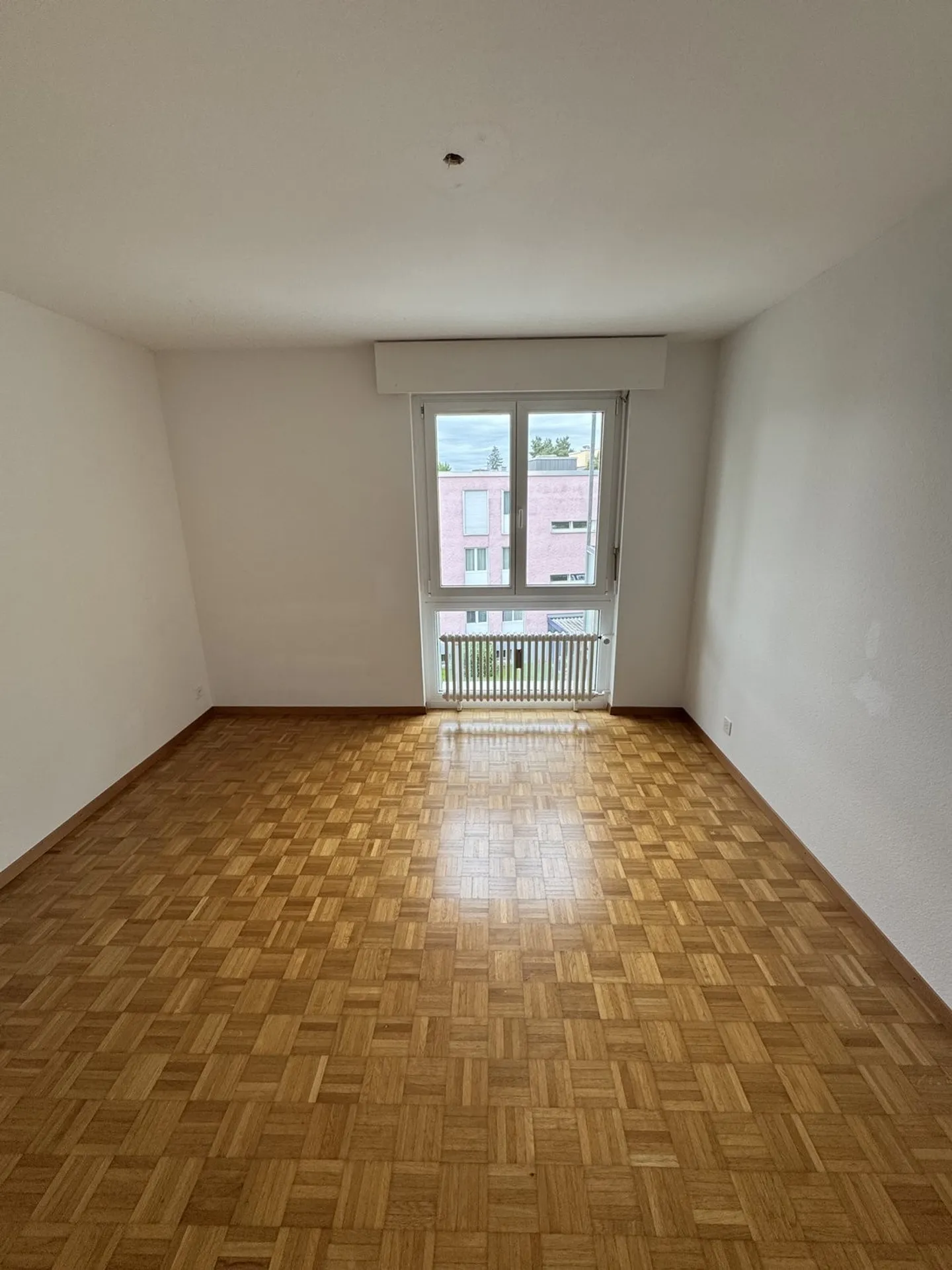 Il tuo moderno appartamento di 2,5 stanze nel cuore di Zollikofen! - Foto 4 di 8