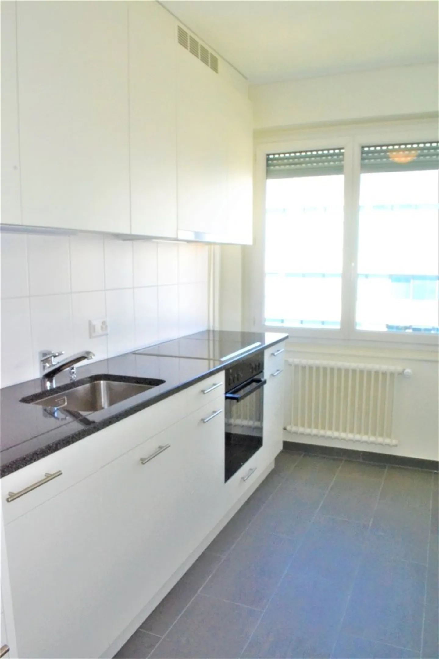 Vicino alle organizzazioni internazionali - Foto 3 di 10