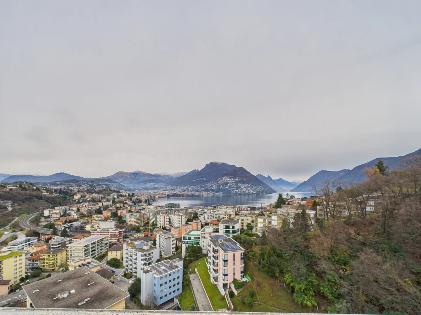 Appartement exceptionnel de 3,5 pièces avec vue sur le lac à Pazzallo - Photo 10 sur 13