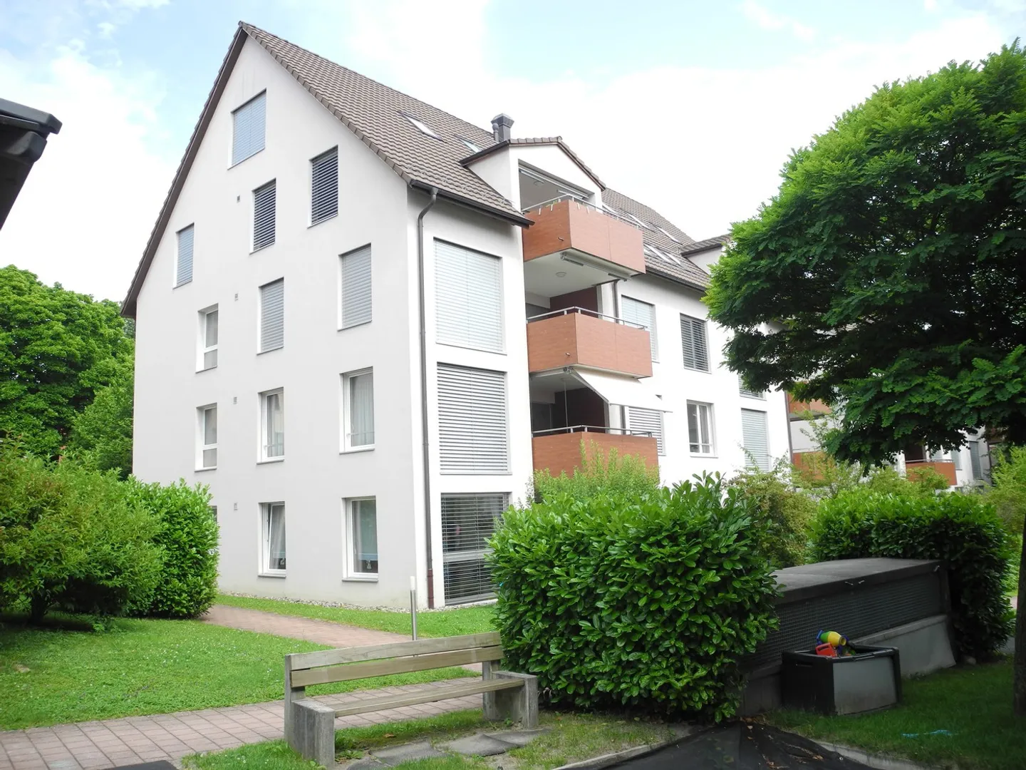 Appartement moderne et lumineux dans un environnement familial - Photo 1 sur 8
