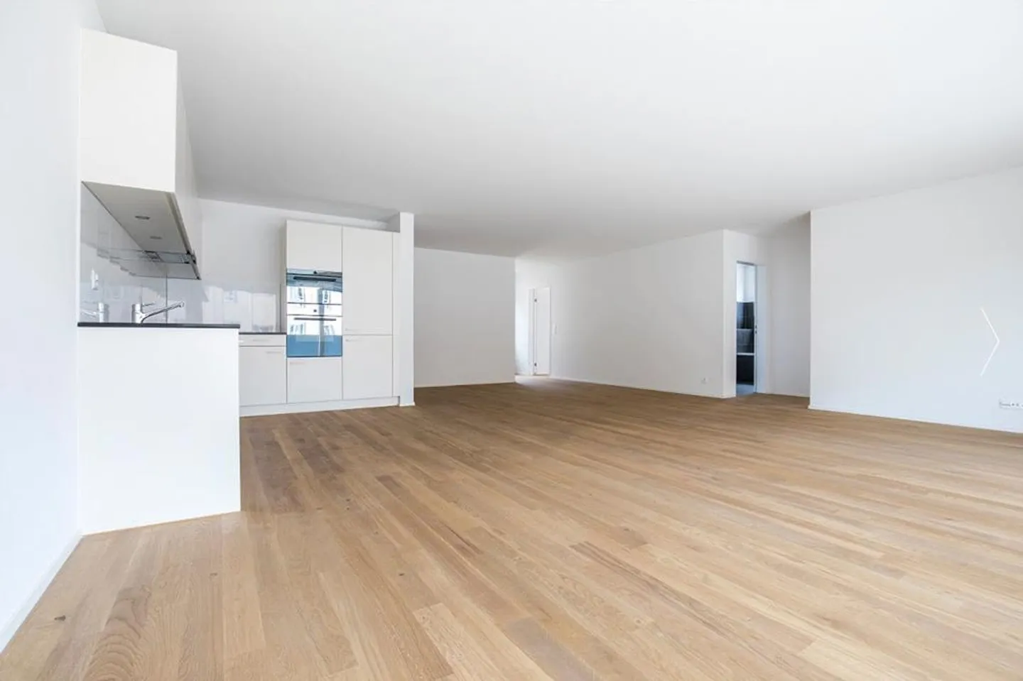 Bright 4.5-room apartment in a quiet location - Photo 3 of 9