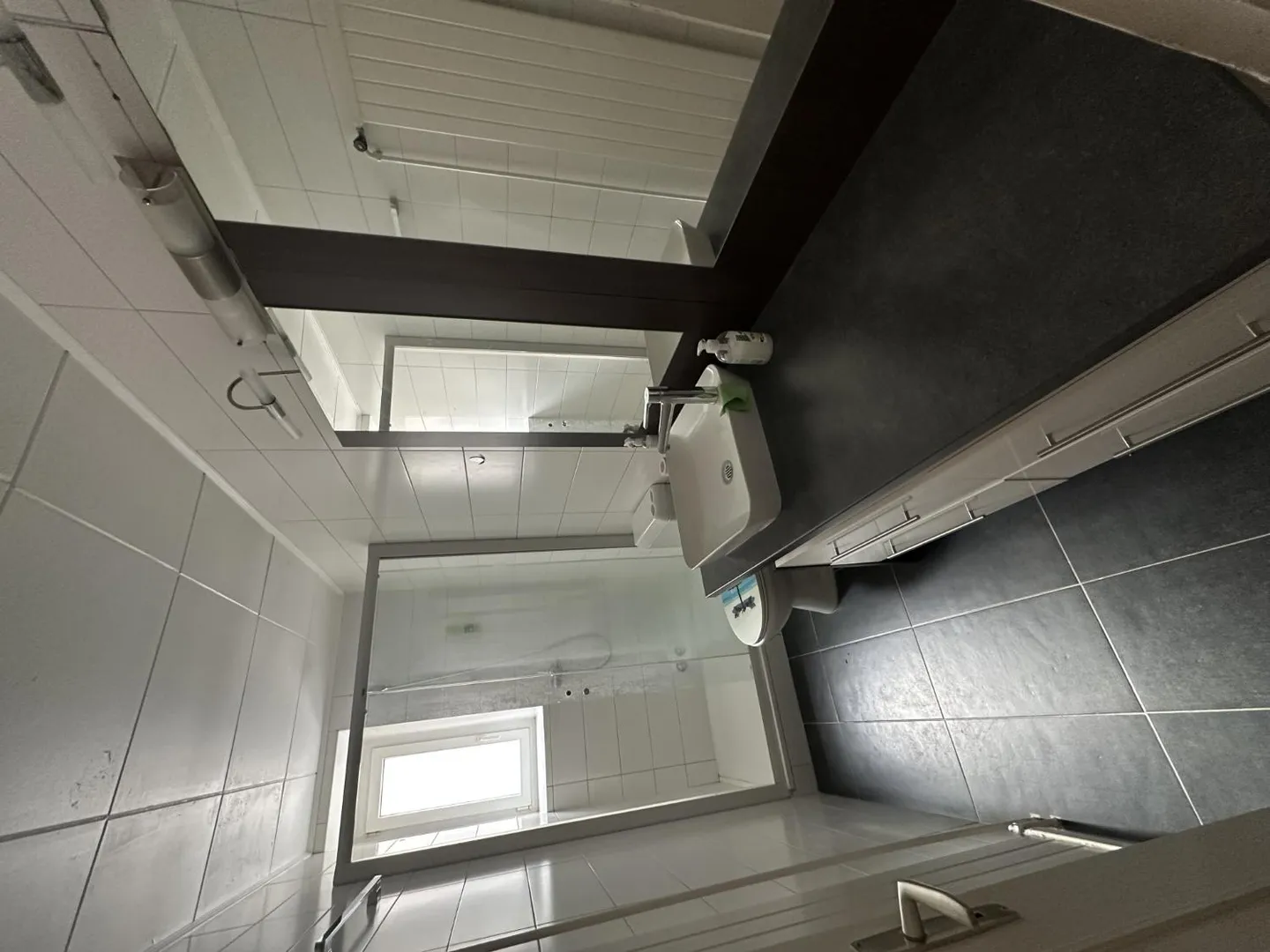 Appartement spacieux en ville - Photo 5 sur 5