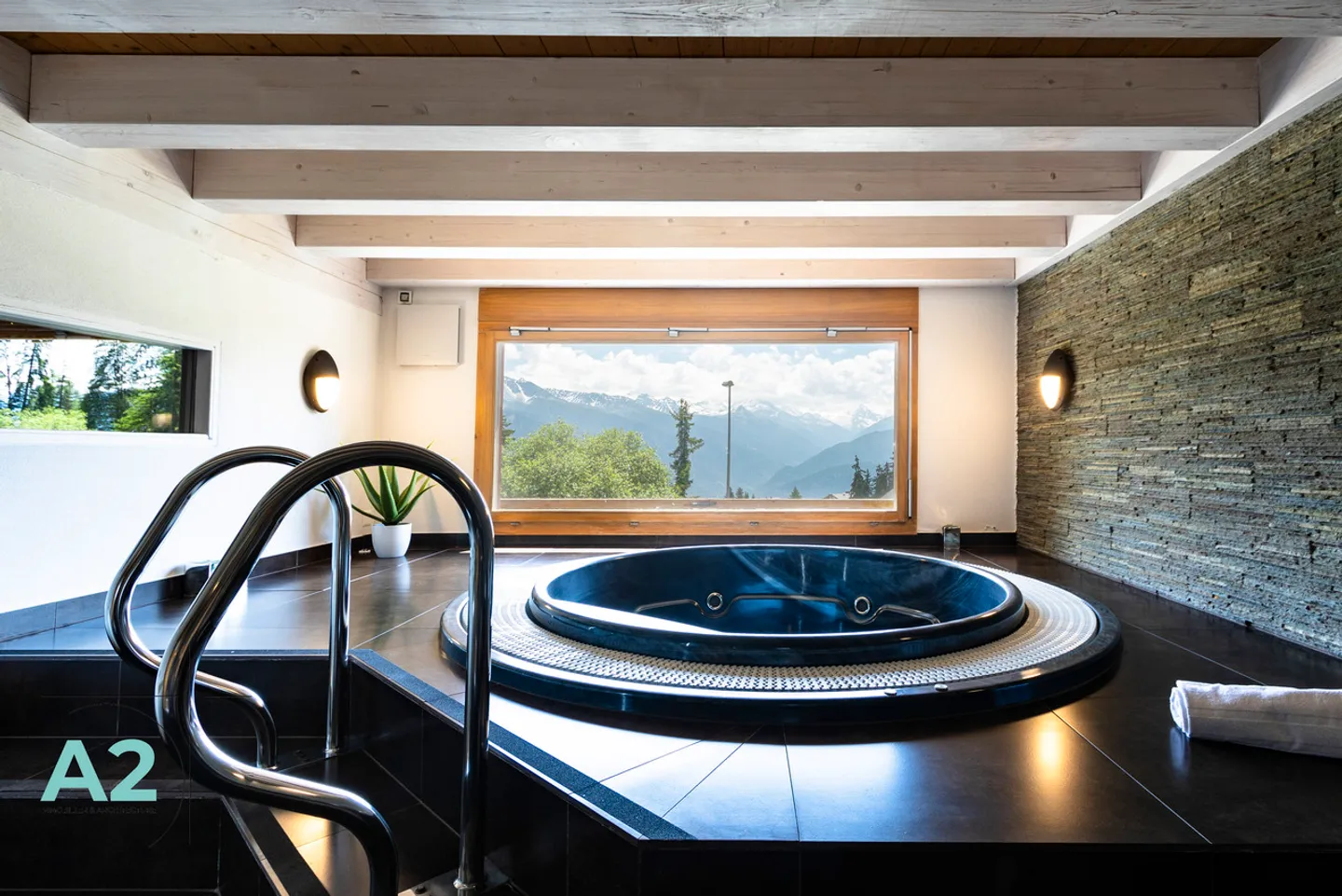 LUXUSCHALET ZU VERMIETEN AM FUSS DER PISTEN - Foto 23 von 24