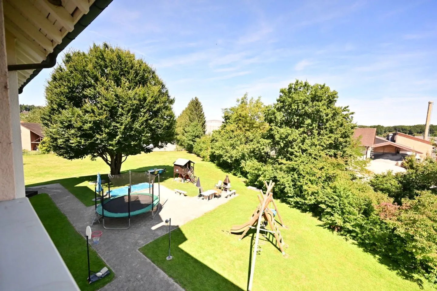 Appartamento duplex di 6,5 stanze nel verde - Foto 3 di 16