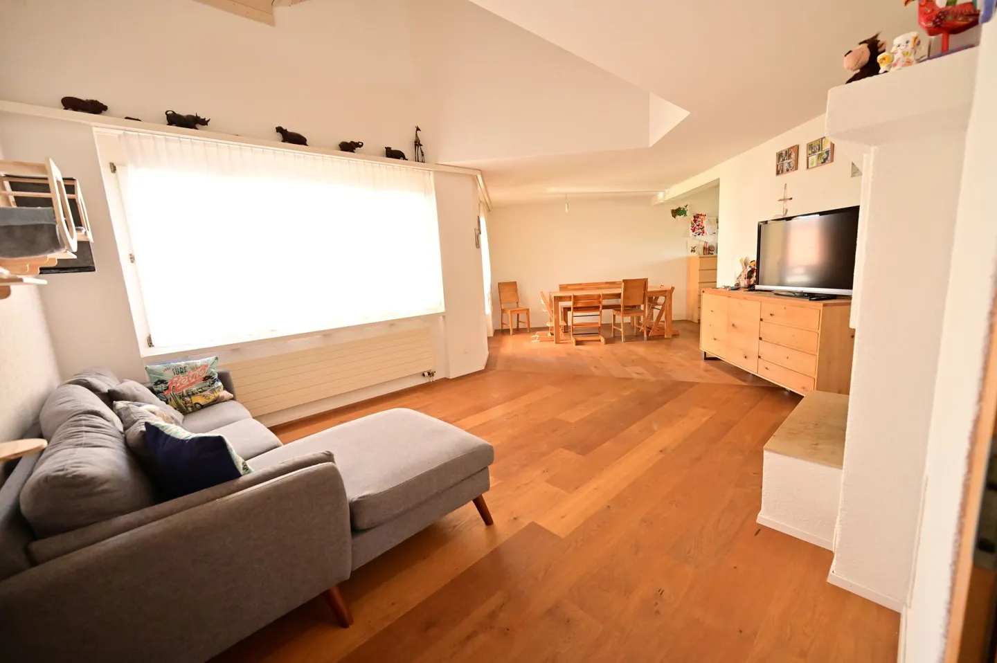 Appartamento duplex di 6,5 stanze nel verde - Foto 5 di 16