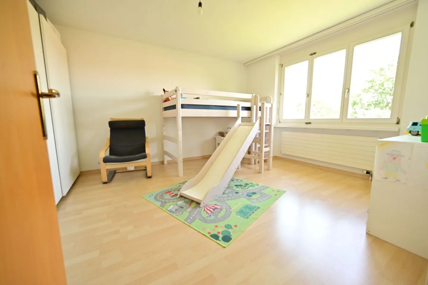 Appartamento duplex di 6,5 stanze nel verde - Foto 11 di 16