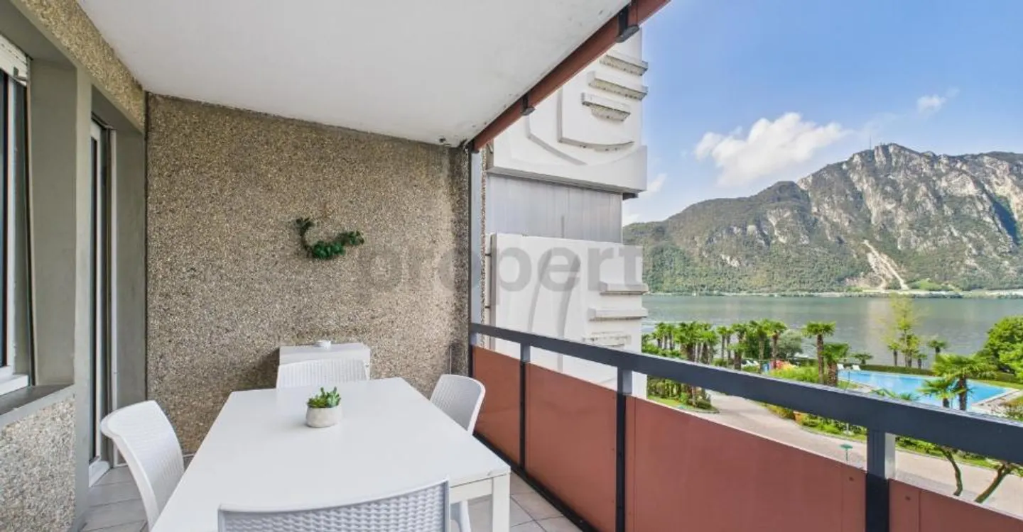 Appartement de 2,5 pièces avec vue sur le lac et piscine en copropriété  idéal comme résidence principale, secondaire ou investissement pour locations de courte durée ! - Photo 8 of 10
