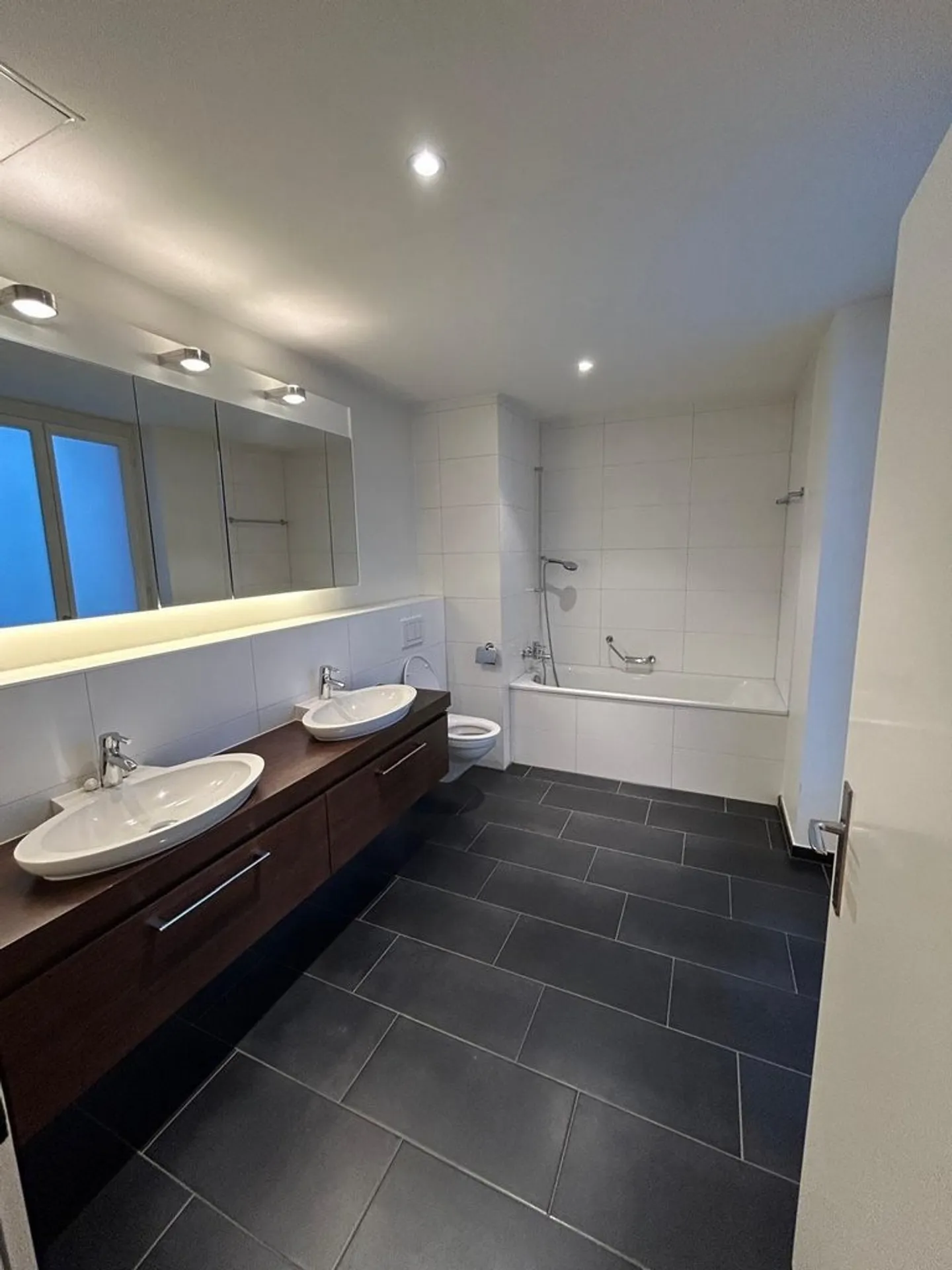 Appartamento esclusivo con 4 camere nel cuore di Gundeli - Foto 7 di 12