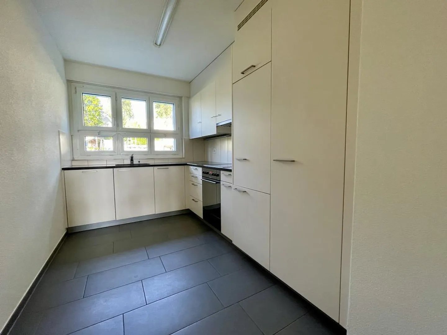 Besichtigung: 26 + 28. August 2026 zwischen 11:00 - 11:30 Uhr - Photo 2 sur 8