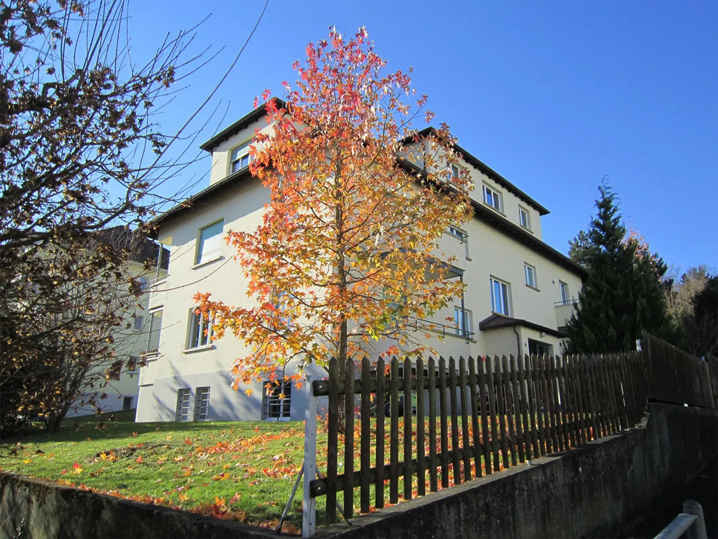 Grosszügige 2.5-Zimmerwohnung - Foto 1 von 10