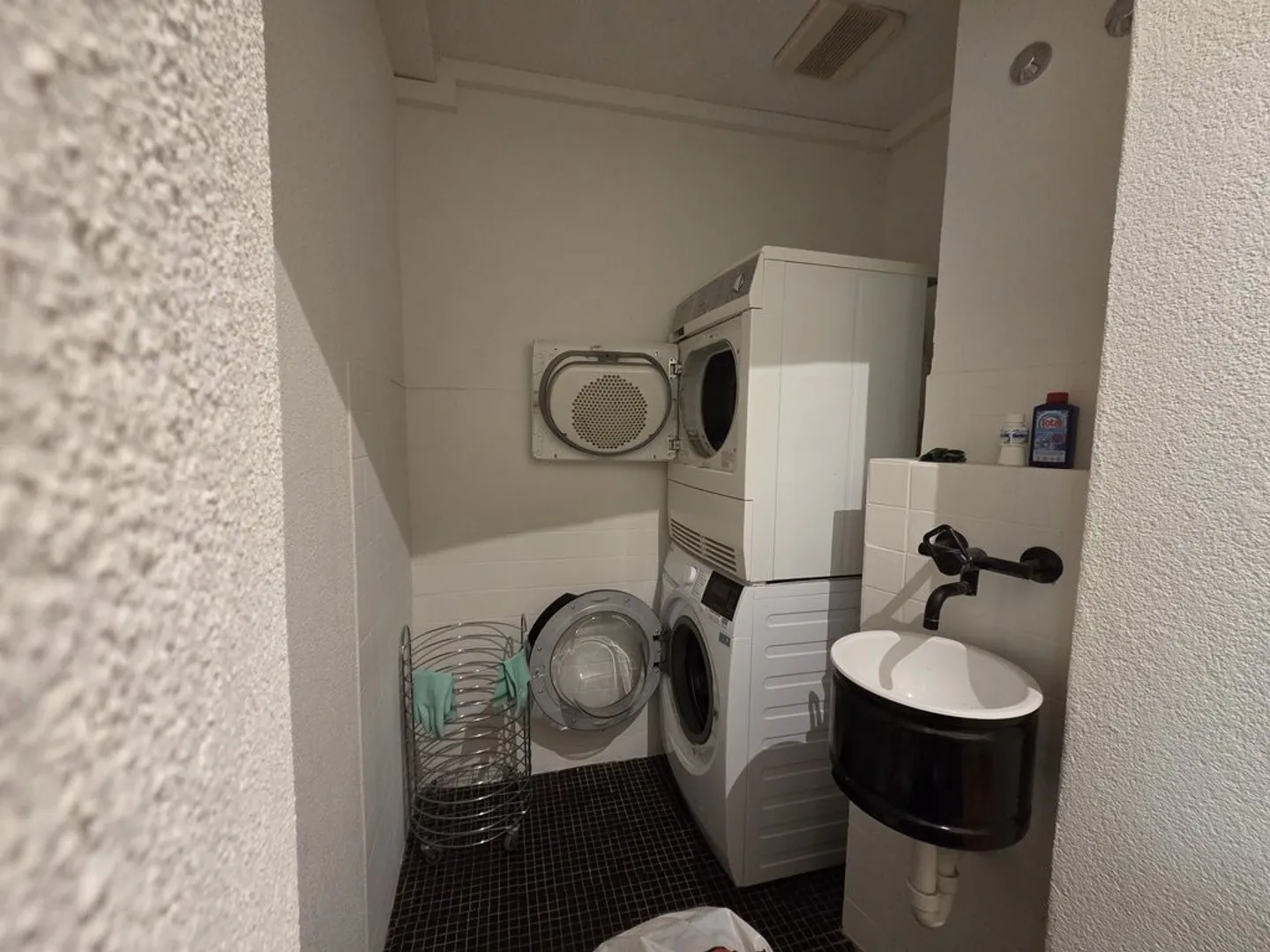 Appartement spacieux de 3,5 pièces dans un emplacement recherché dans le quartier 6 - Photo 12 sur 12
