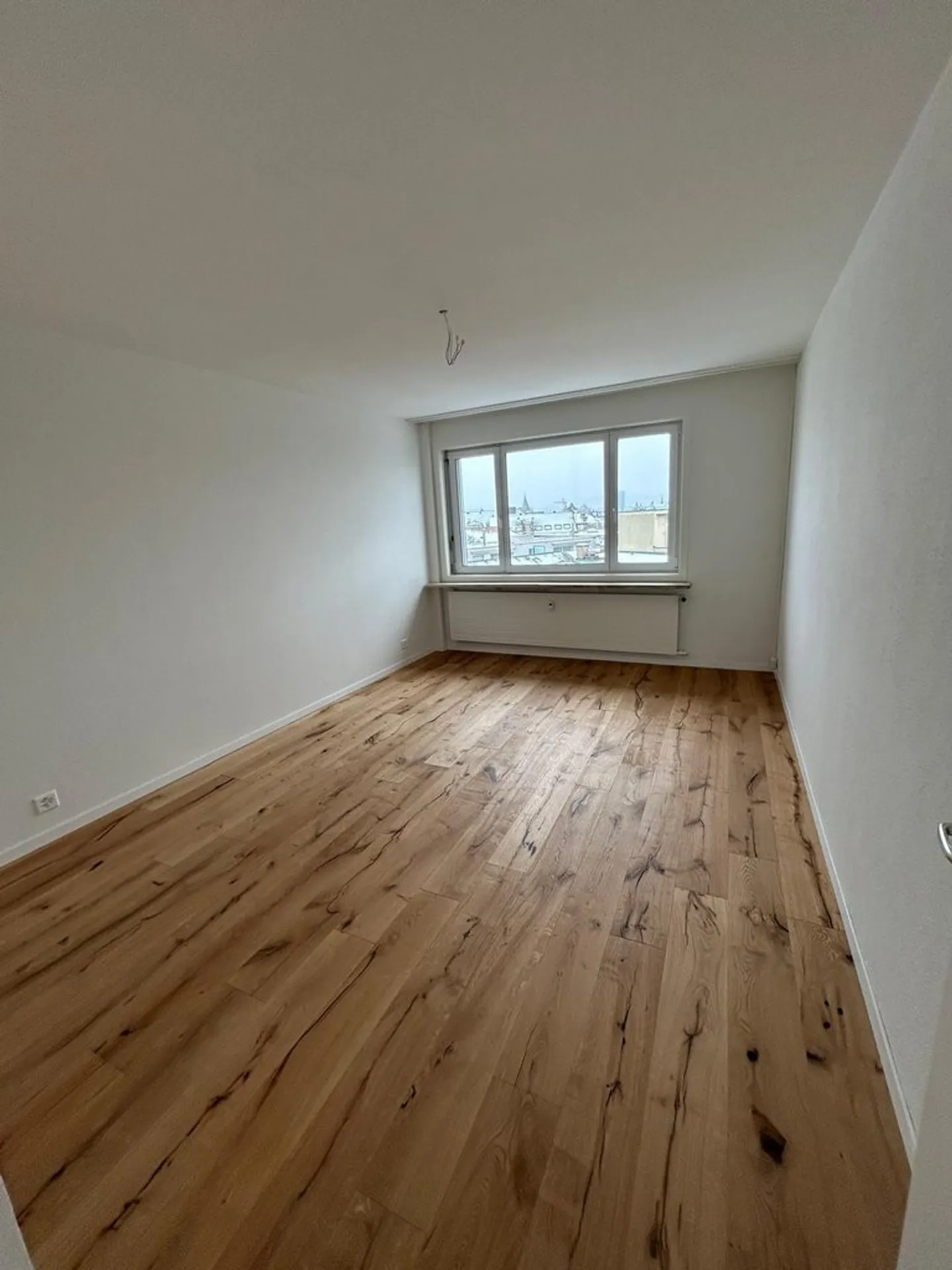 Appartamento moderno di 4 stanze in affitto - Foto 9 di 9