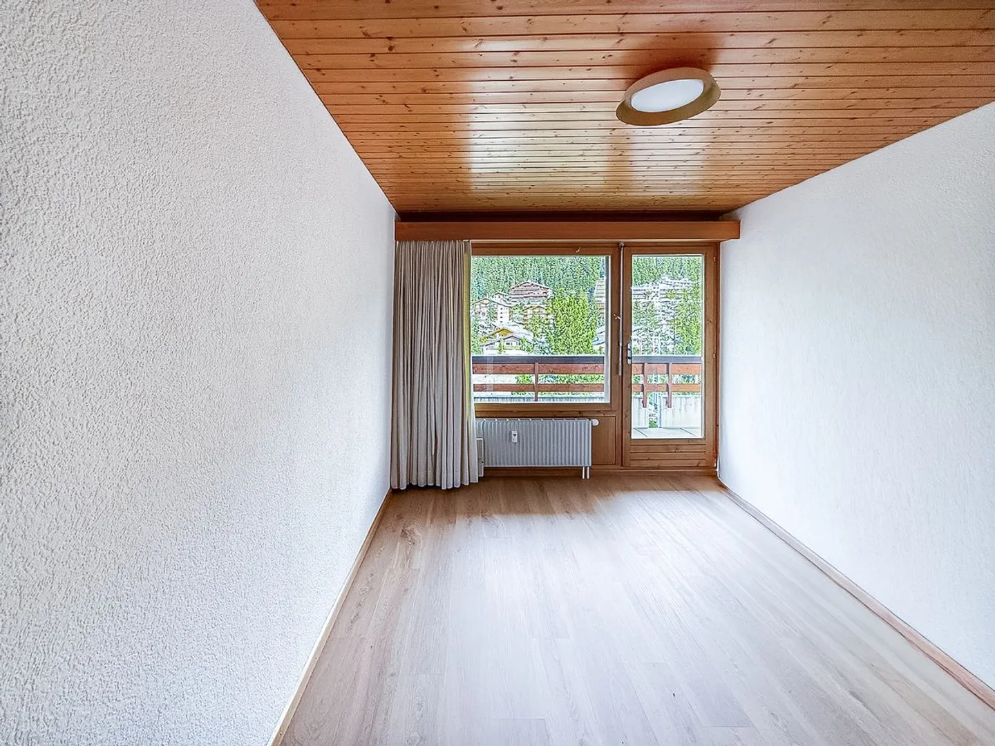 Spacious 5.5 rooms ideally located on the edge of the Crans-Montana golf course - Photo 6 of 8