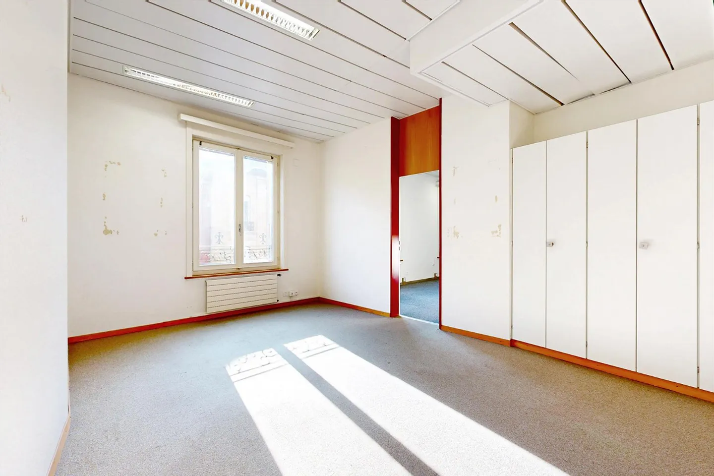 Suchen Sie einen Arbeitsplatz im Stadtzentrum von Neuenburg? - Foto 4 von 12