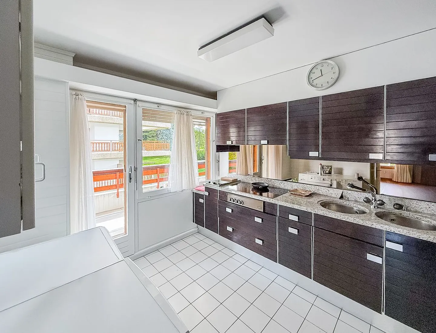 Spacious 5.5 rooms ideally located on the edge of the Crans-Montana golf course - Photo 7 of 8