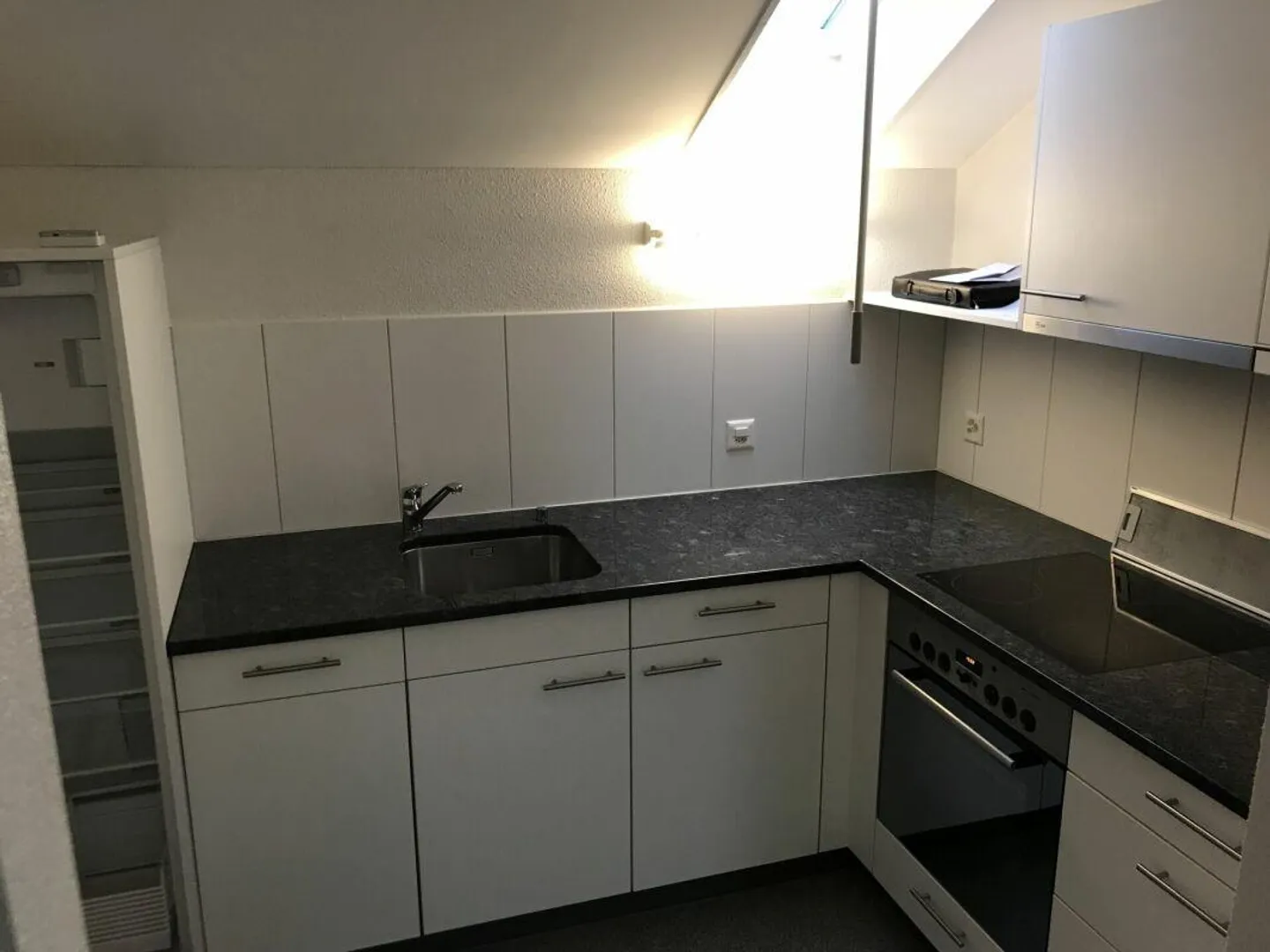 1-room attic apartment - Photo 2 of 7