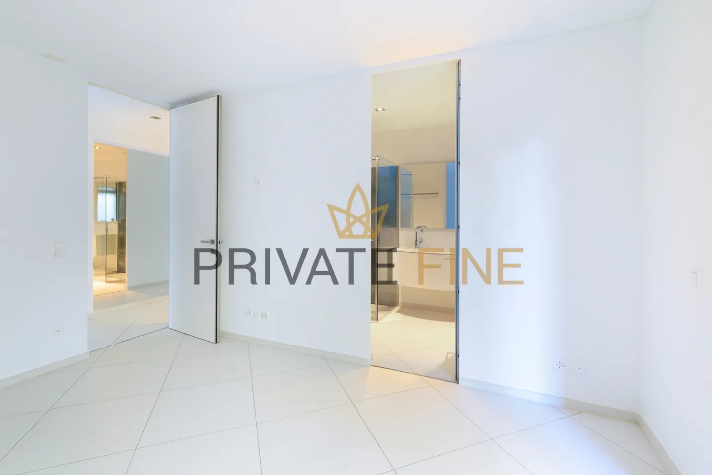 Elegant 5.5-Room Apartment - Photo 7 of 10