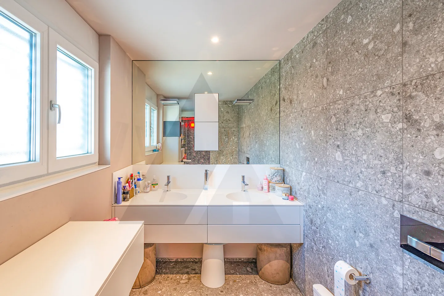 ELEGANTE APPARTAMENTO VICINO ALLA CITTÀ - Foto 11 di 12