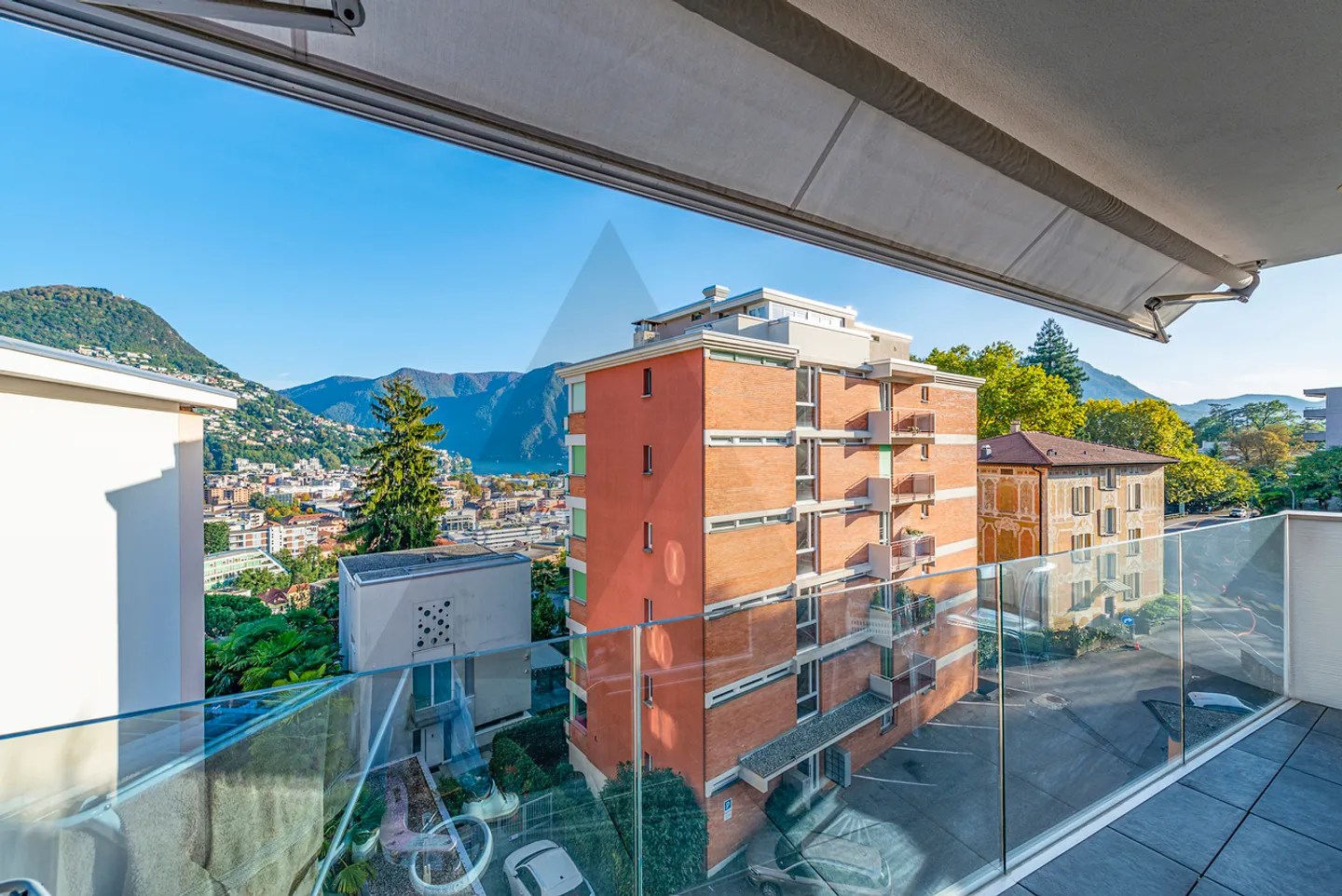 ELEGANTE APPARTAMENTO VICINO ALLA CITTÀ - Foto 12 di 12