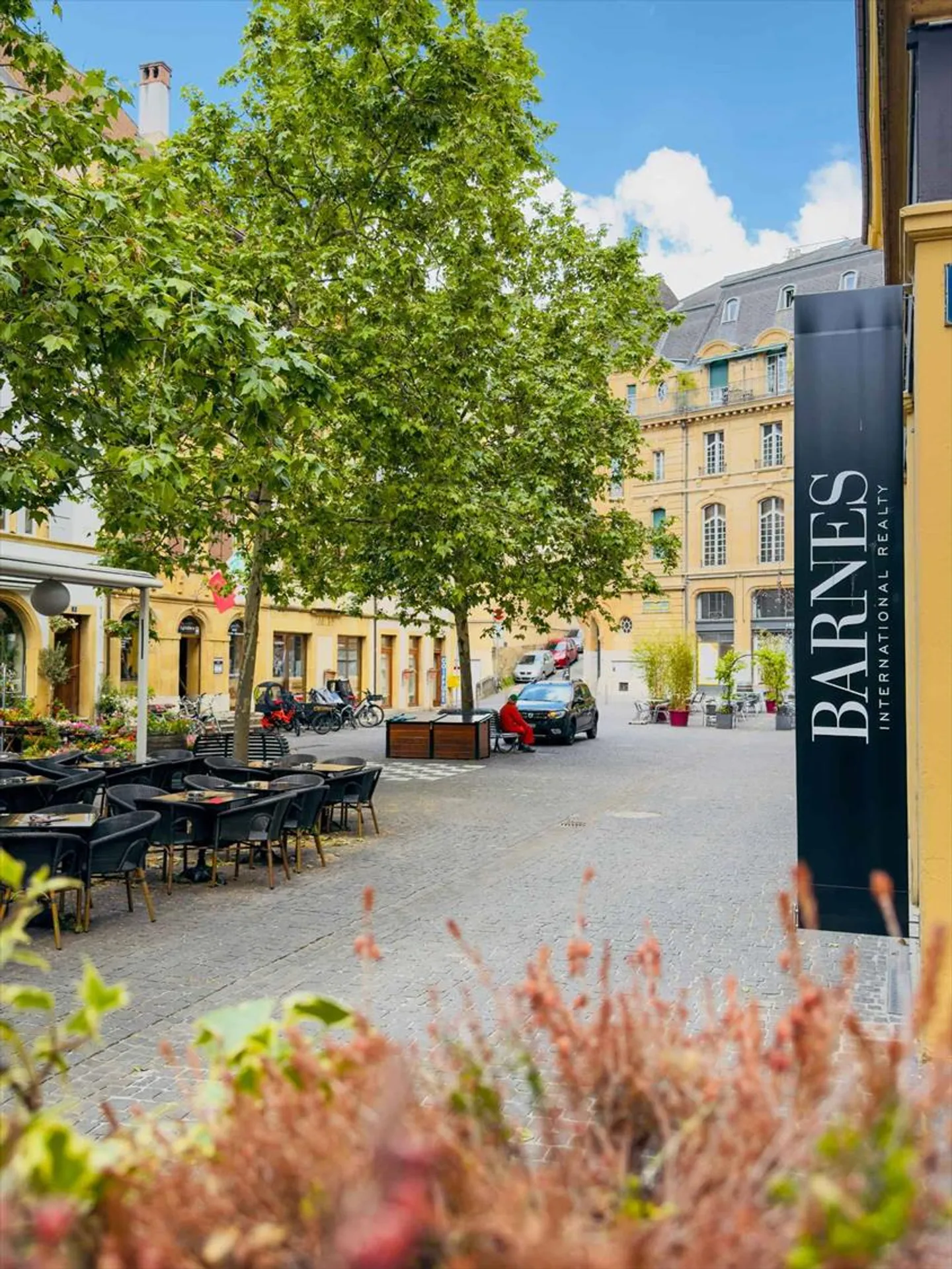 Magnifica arcade di 78 m2 in affitto nel centro iper di Neuchâtel - Foto 1 di 9