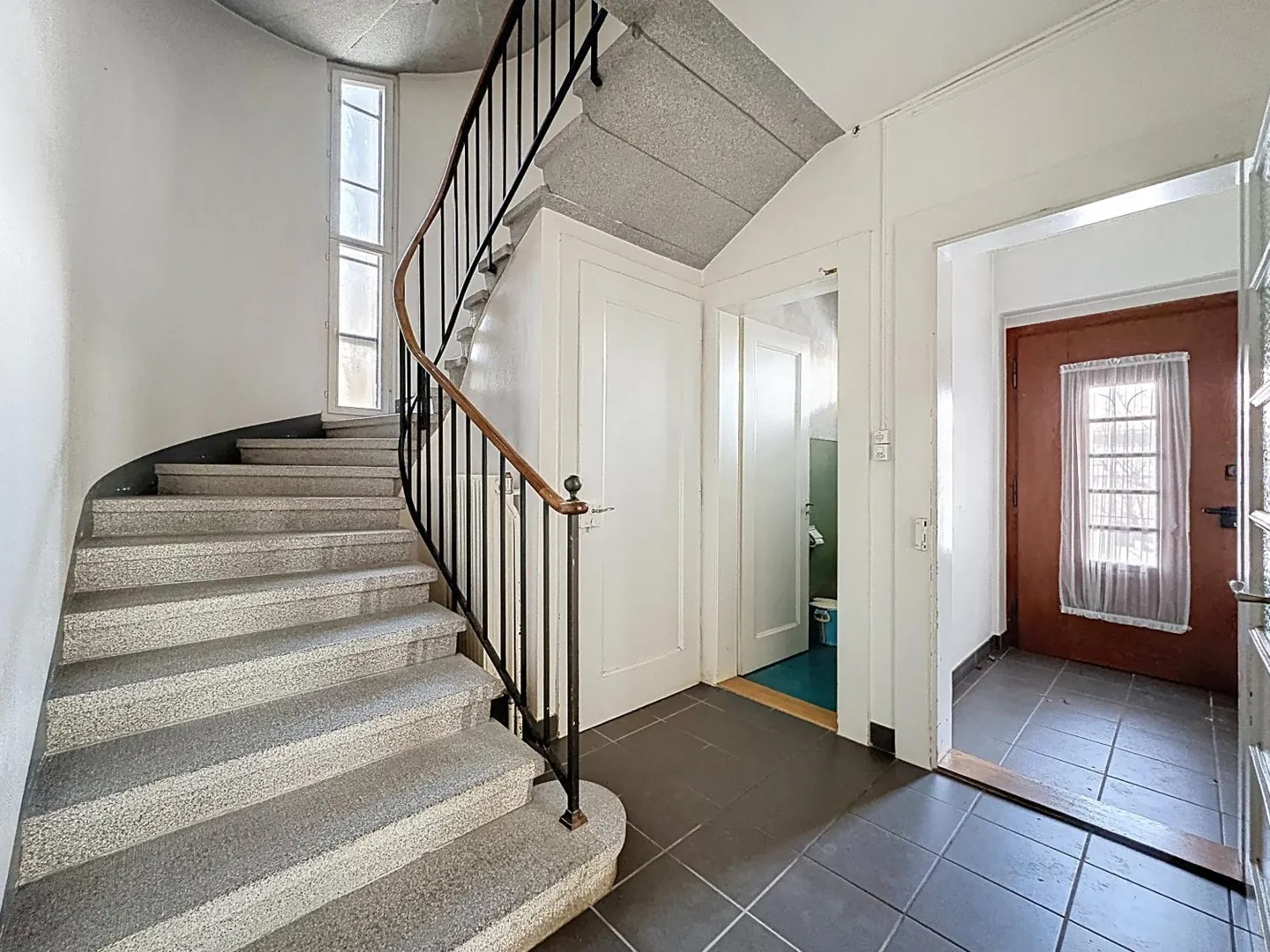 10-Zimmer-Haus - Foto 4 von 13