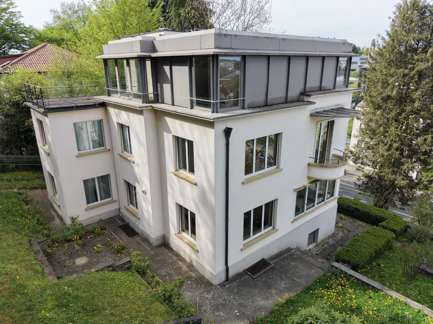 10-Zimmer-Haus - Foto 2 von 13