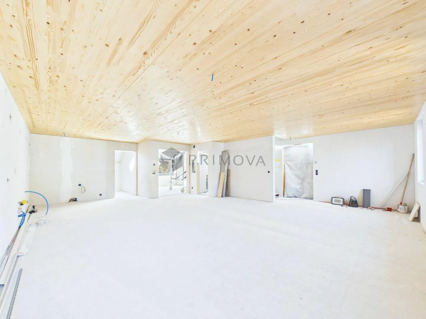 Design meets individuality - stylish living on two levels - Photo 4 of 12