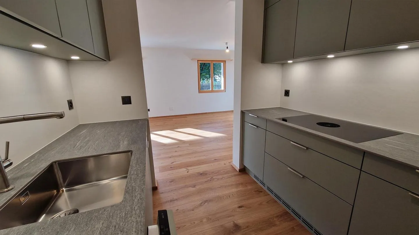 Charming 2.5-room apartment in a quiet location in Degen - Photo 7 of 12