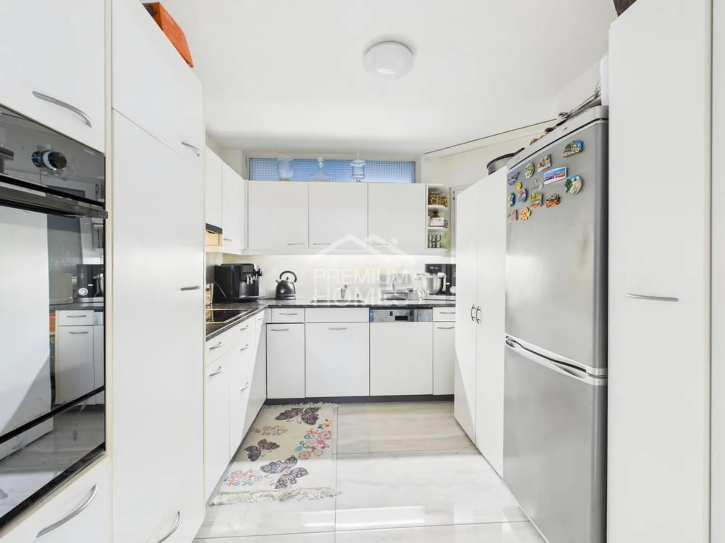 Geräumiges Familienhaus mit Terrasse - Foto 6 von 9