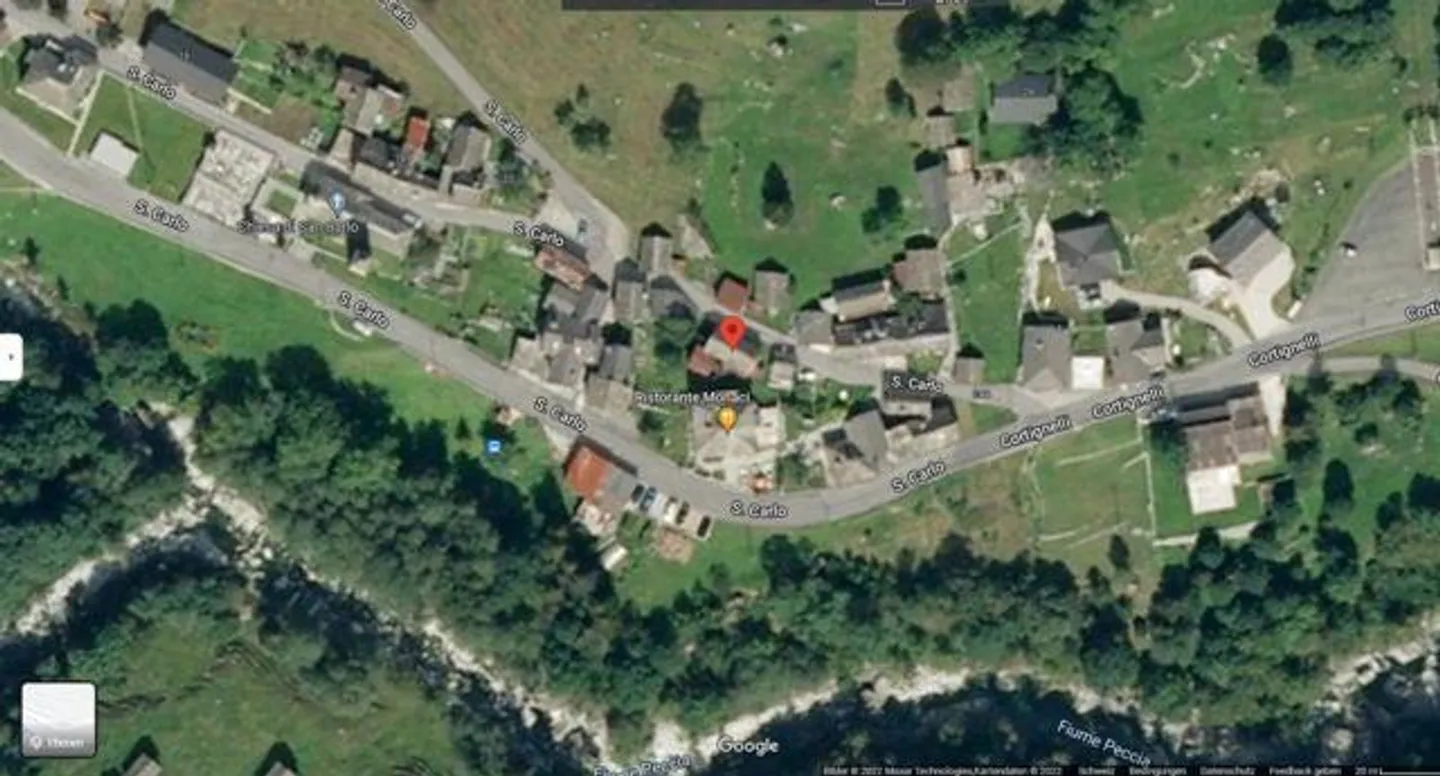 2 rustici da ristrutturare con giardino - Foto 23 di 28