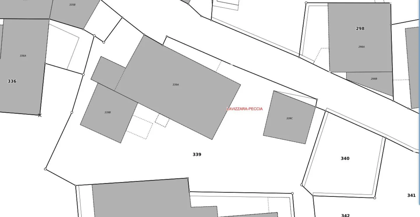 2 rustici da ristrutturare con giardino - Foto 27 di 28