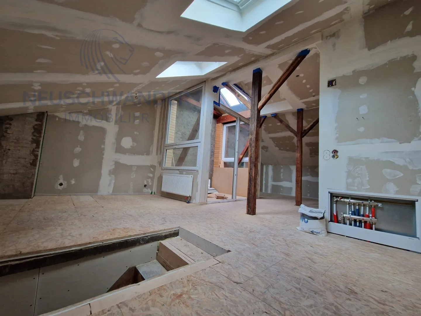 Unique en son genre Loft en duplex au cœur de la vieille ville - Photo 3 sur 6