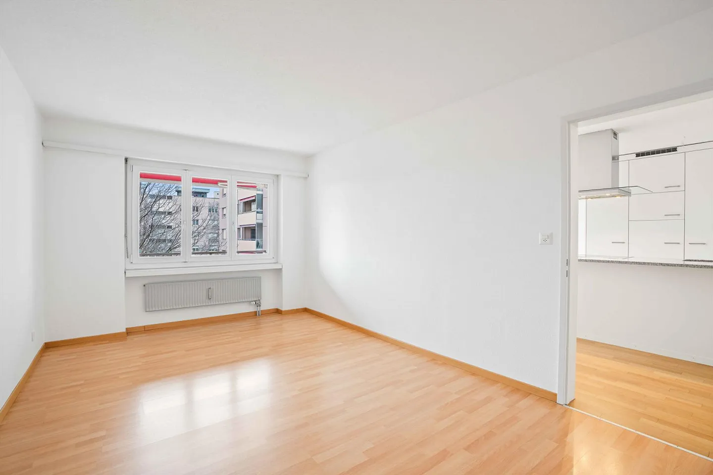 Your new home ¦ close to the center - Photo 4 of 7