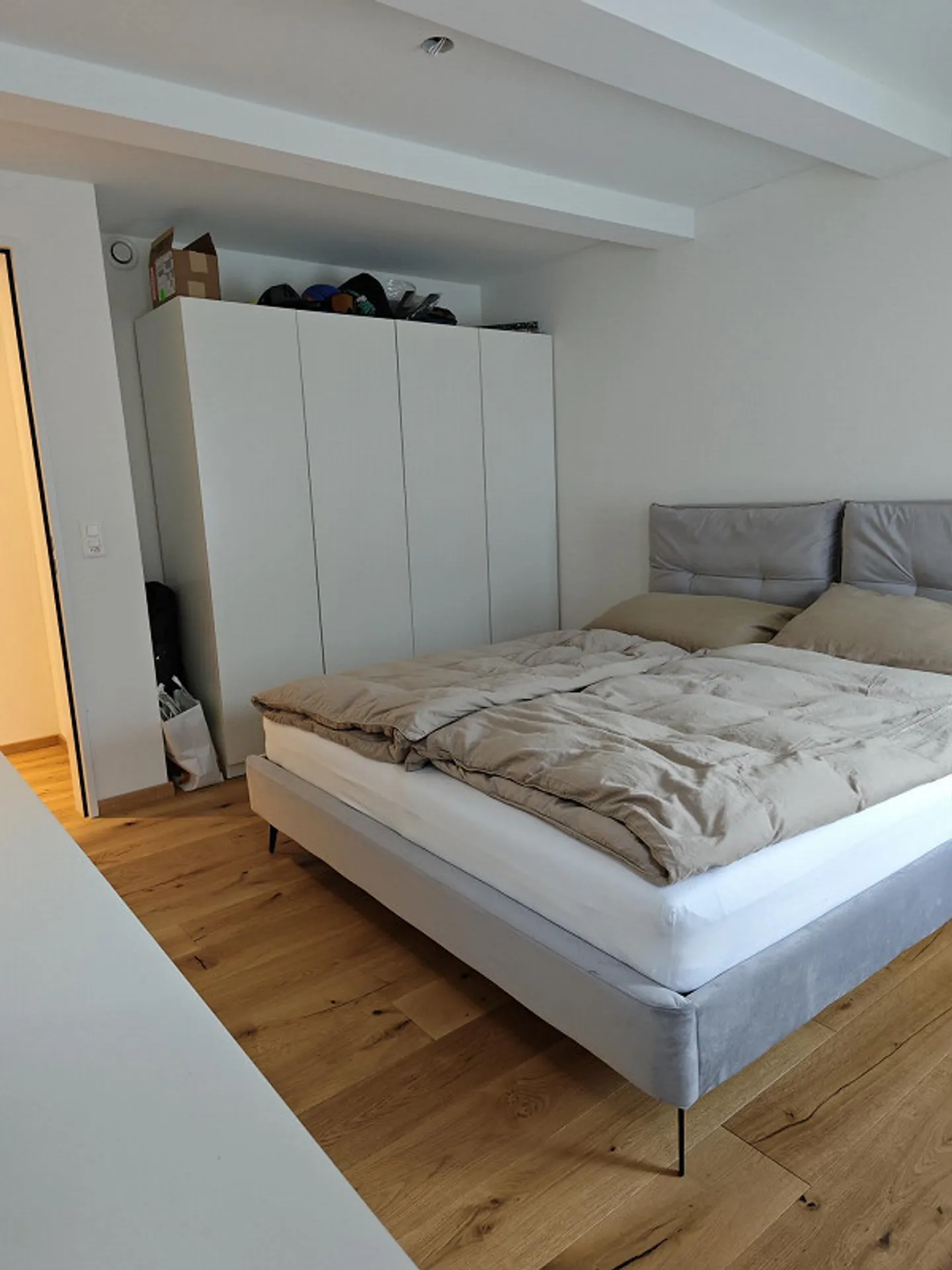 Bright 2.5-room apartment with a view of Lake Zug! - Photo 5 of 9