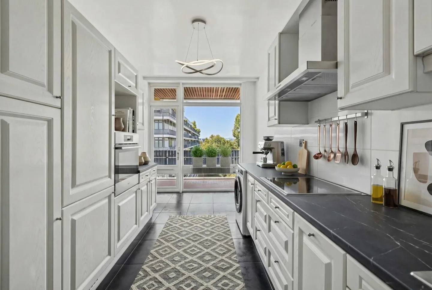 Elegantes 5-Zimmer-Apartment mit Seeblick - Foto 7 von 10