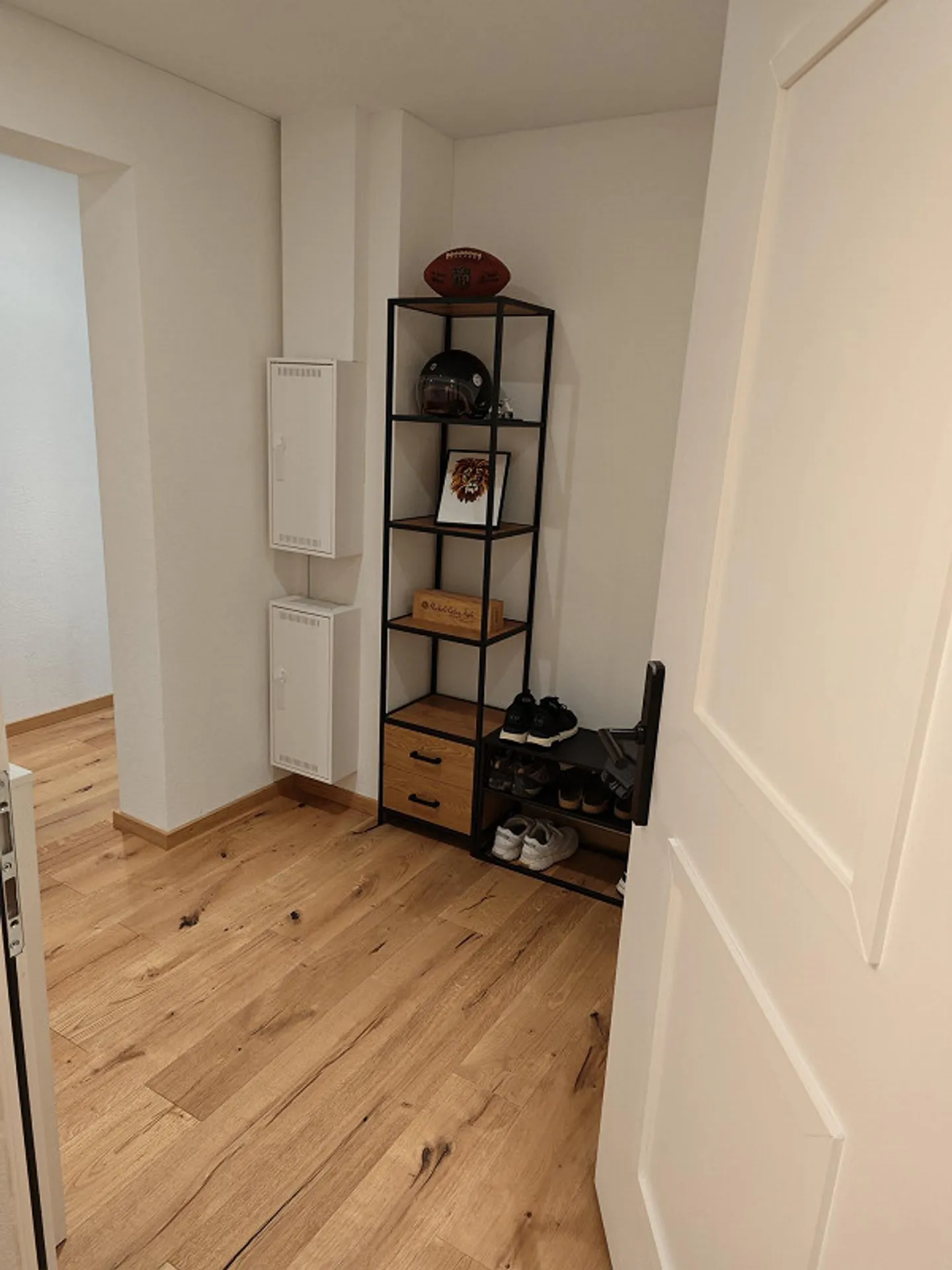 Bright 2.5-room apartment with a view of Lake Zug! - Photo 8 of 9