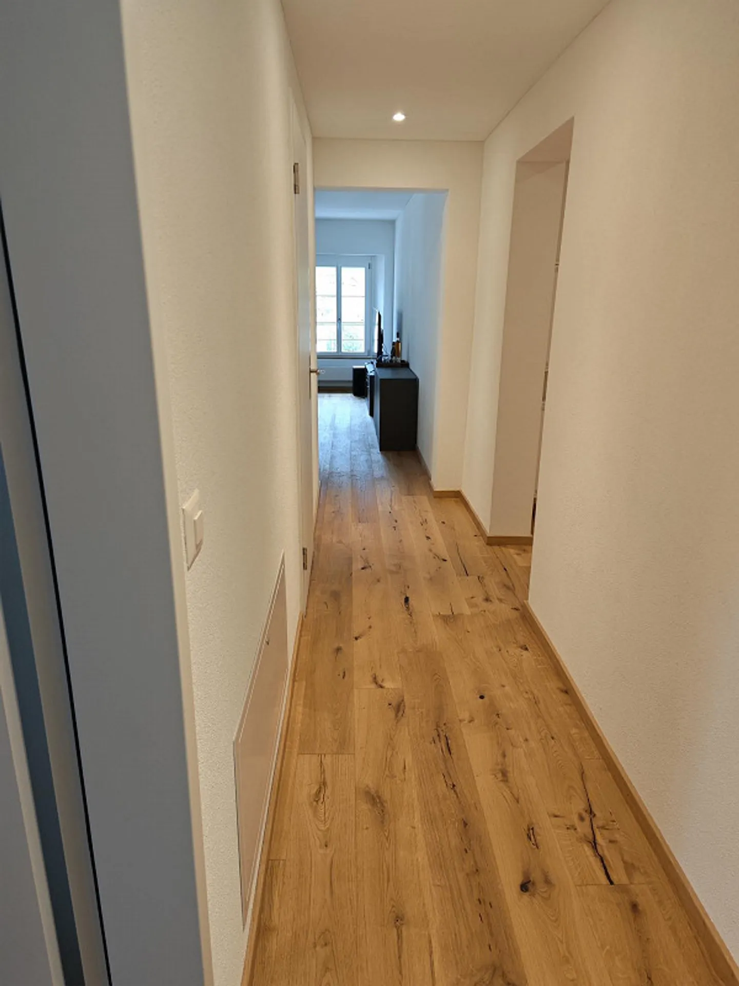 Bright 2.5-room apartment with a view of Lake Zug! - Photo 9 of 9