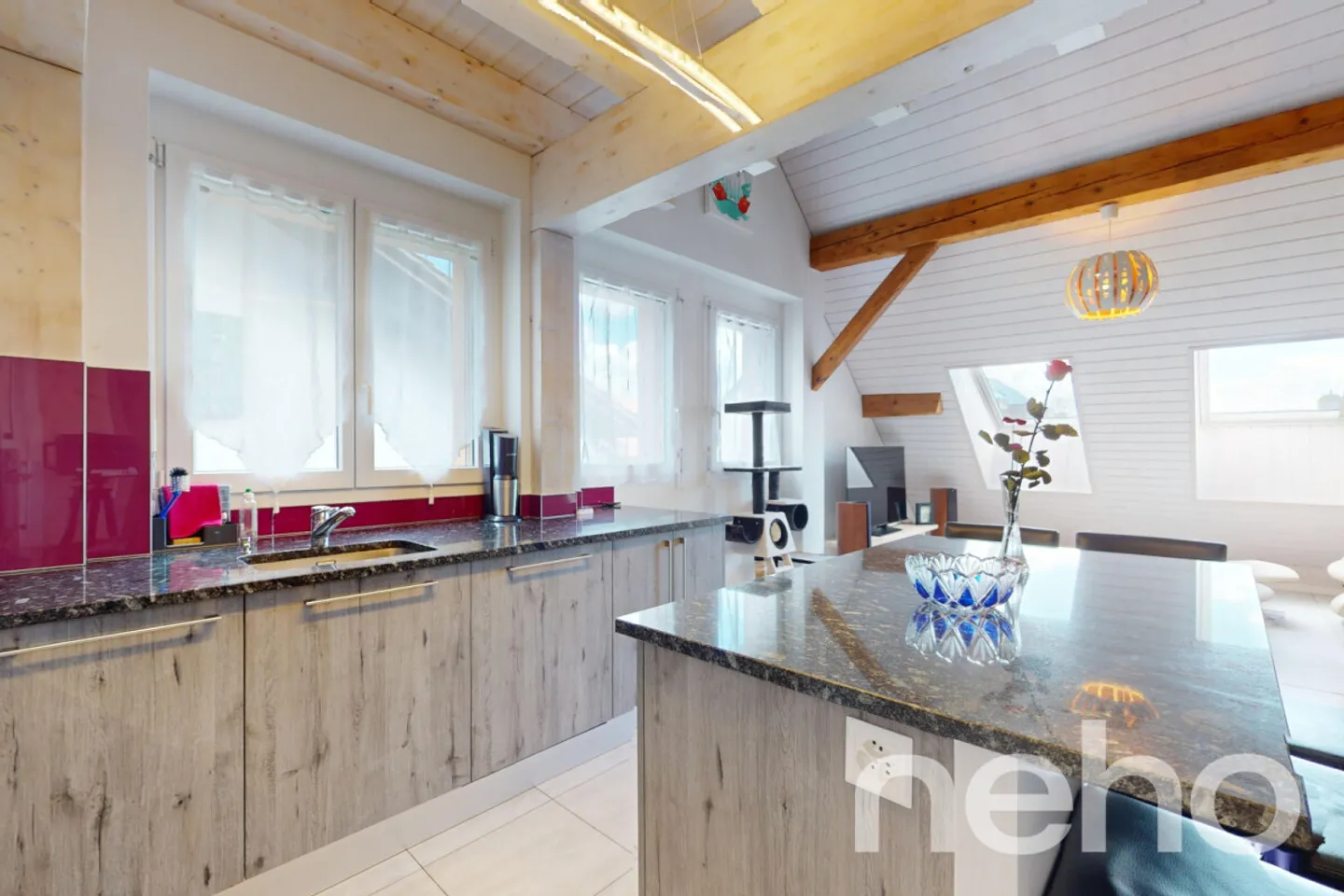 Splendido duplex di alta classe con 2 posti auto nel garage comune! - Foto 1 di 12