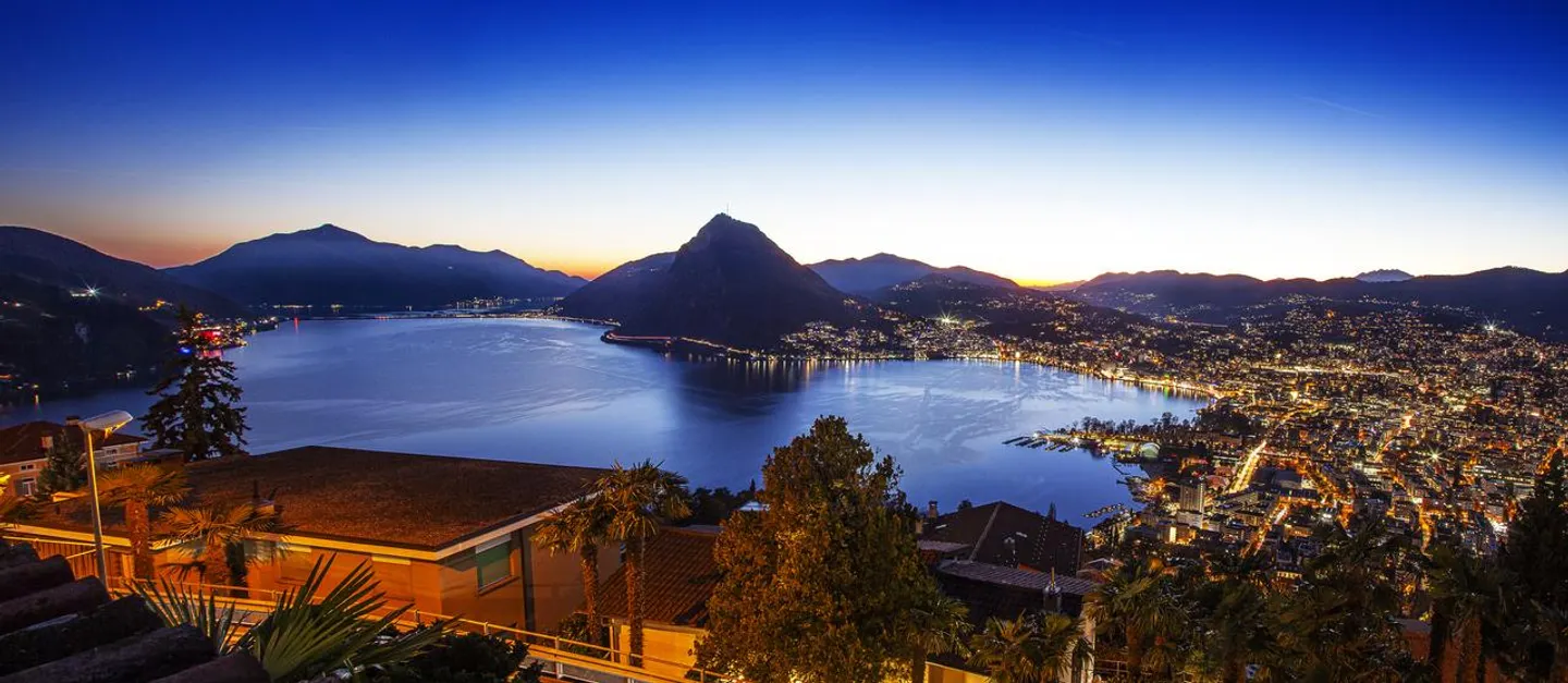 Luxusvilla in Aldesago - Foto 1 von 18